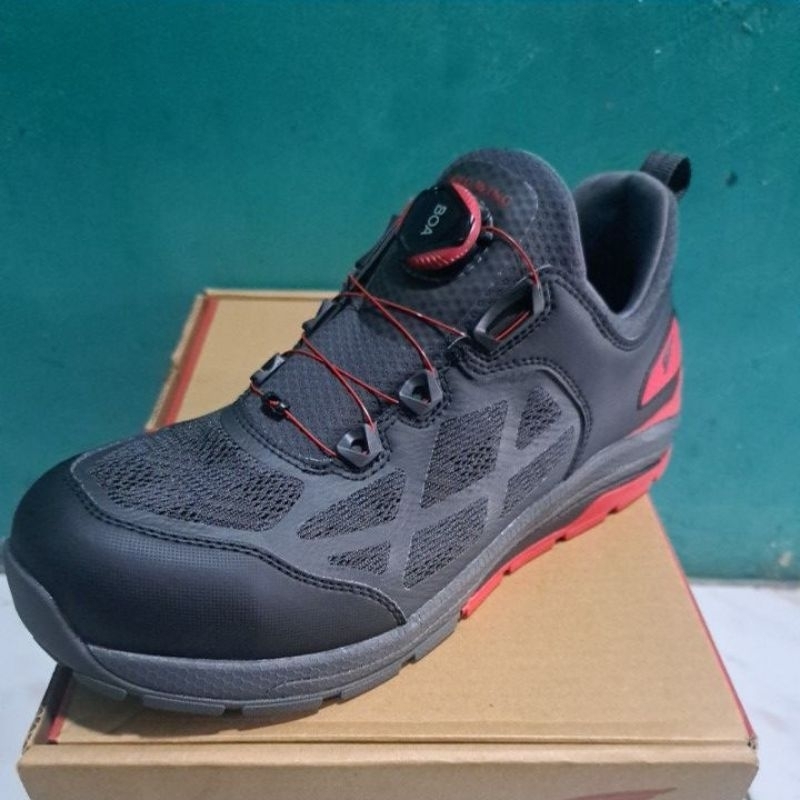 Order KMS Haris M Redwing 6343