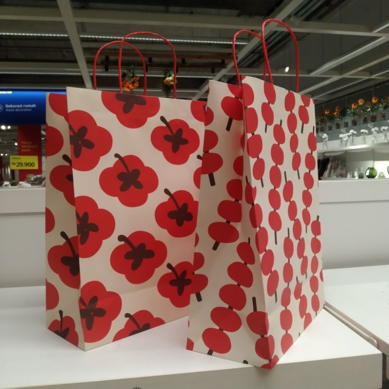 

IKEA FOSSTA tas kado paper bag souvenir hadiah imlek sincia tang hu lu 2pc