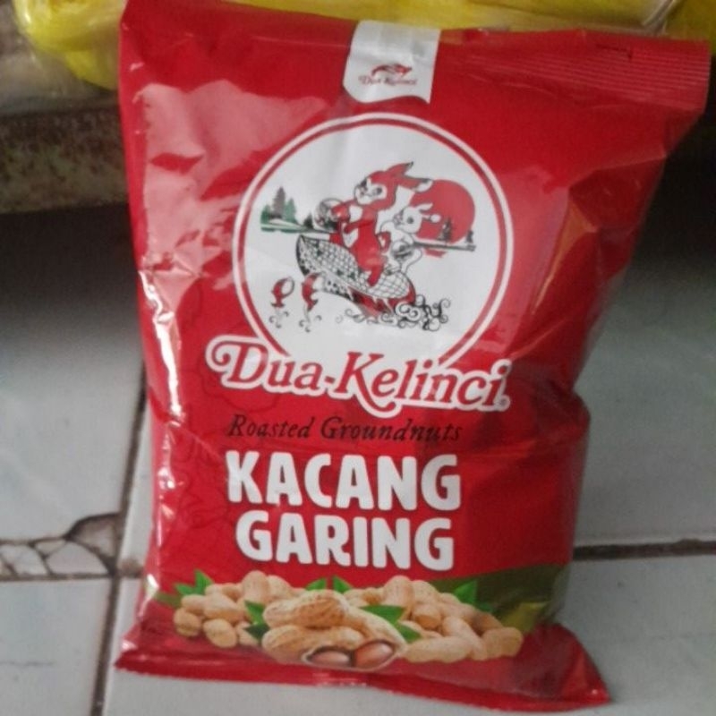 

kacang garing 145g