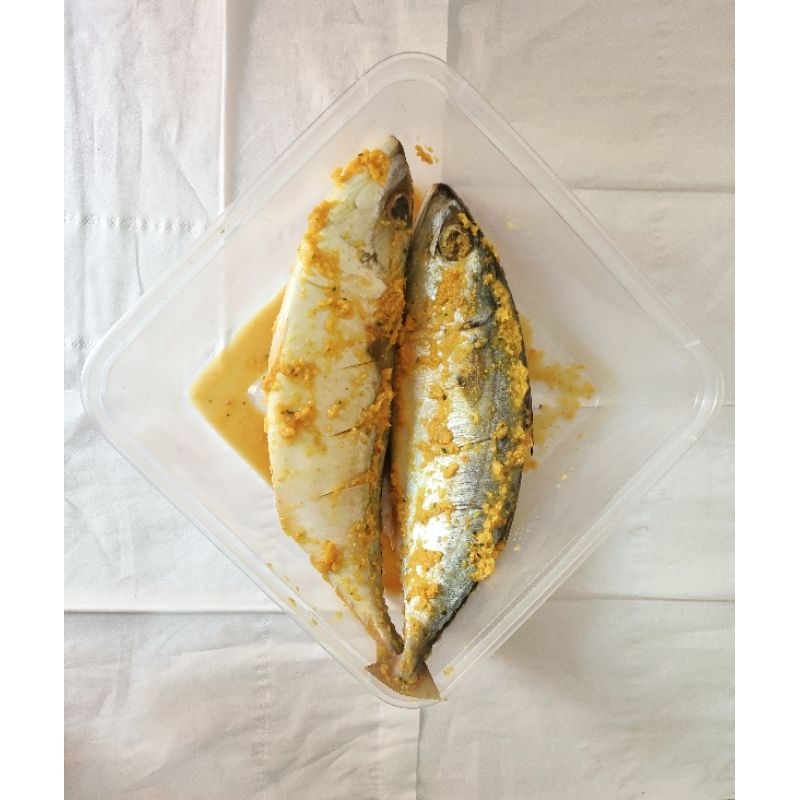 

IKAN KEMBUNG BANJAR BUMBU KUNING ( Pack isi 2 Ekor )
