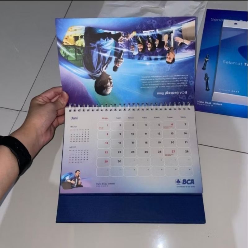 

Kalender Meja BCA 2025