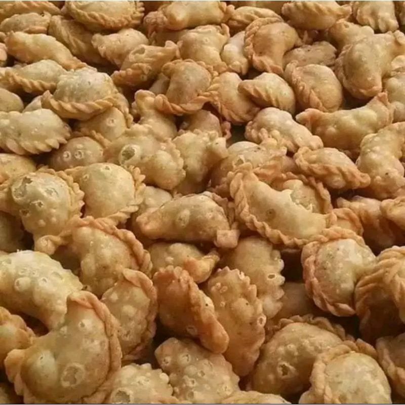 

GRATIS ONGKIR!! KUE PASTEL ABON MINI / PASTEL ISI ABON 250 GRAM