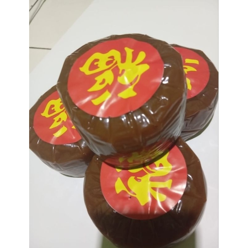 

Kue Keranjang/Dodol Cina/Kue Bakul 1 kg isi 4