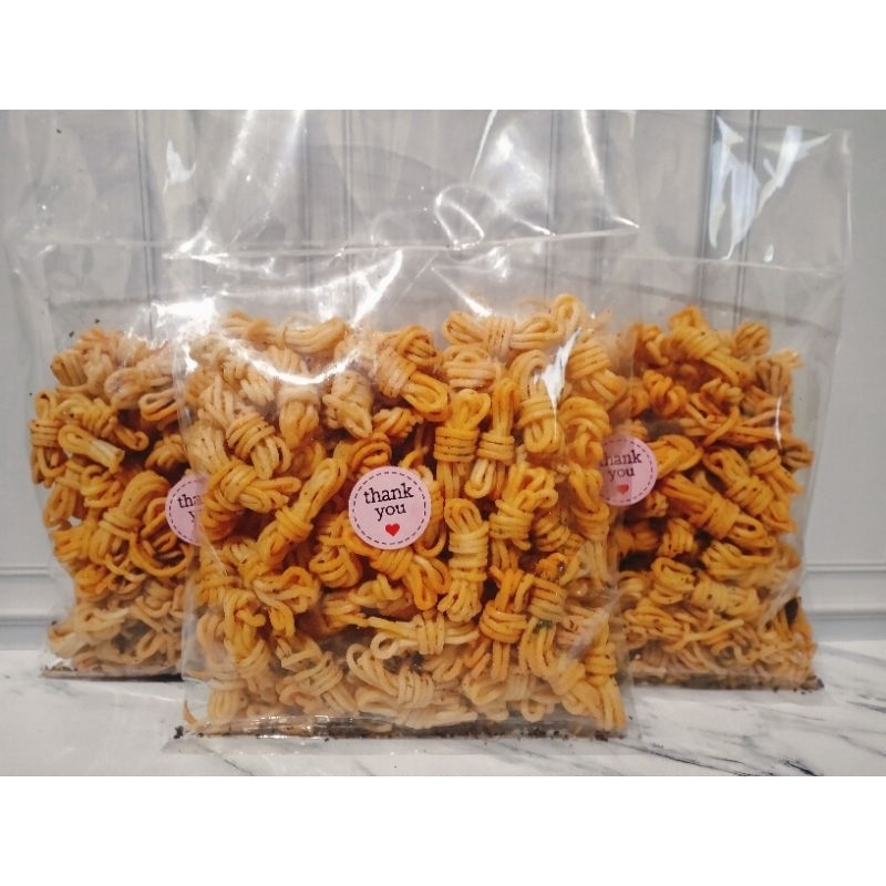 

MIE GULUNG PEDAS