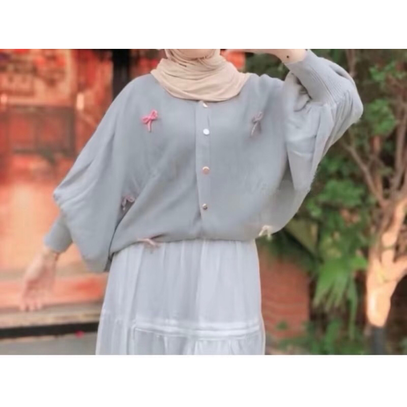 CARDI RAJUT MODEL KELELAWAR