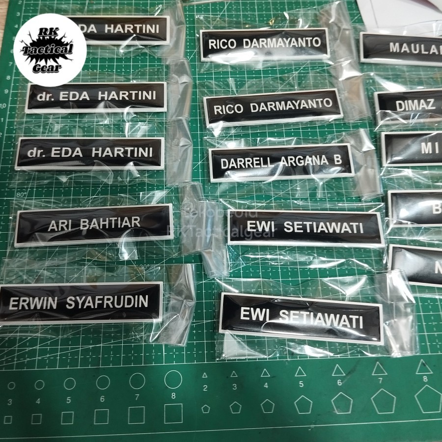 

Termurah Name tag / Papan nama / Nama Dada Peniti/Magnet/Paku Akrilik + Resin