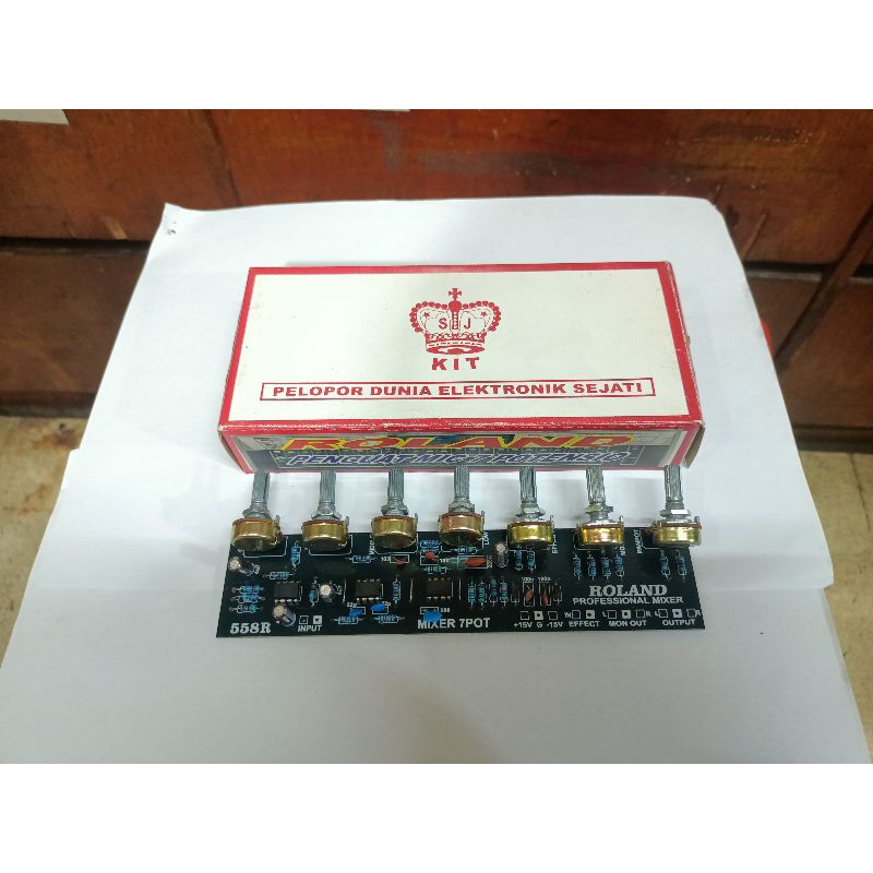 KIT ROLAND PROFESSIONAL MIXER 7 POTENSIO