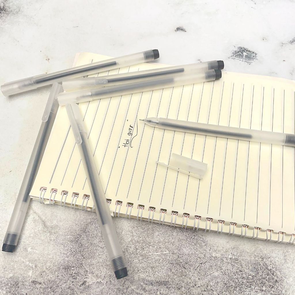 

Bolpoin / Pen / Pena / Pulpen Gel Transparan Doff 0,5 mm PG-1515 PEN GEL TINTA HITAM TRANSPARAN ALAT TULIS SEKOLAH KANTOR TERBARU COD Ready Stock ATK Anak Dewasa