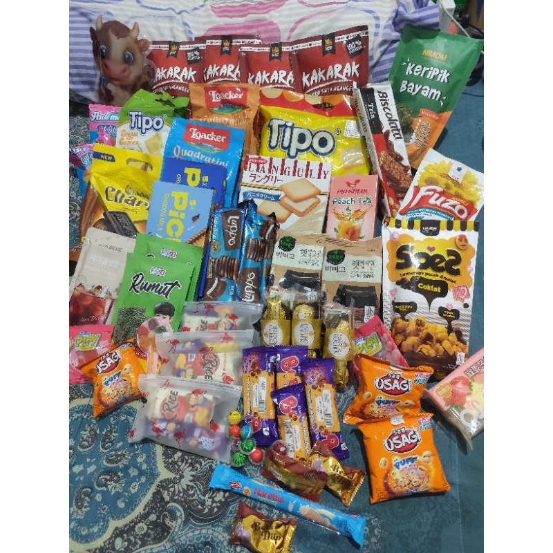 

aneka snack,paket snack campuran mix banyak varian