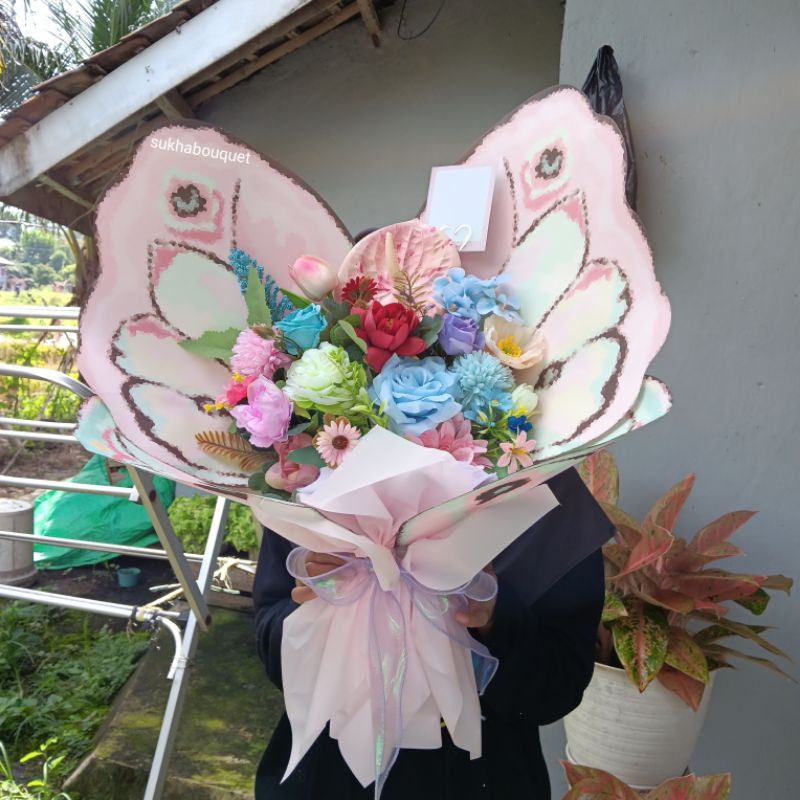 Buket Bunga Bentuk Butterfly Jumbo / Bucket Kupu-kupu Led | Wrapping Sayap Butterfly Bouquet Artific