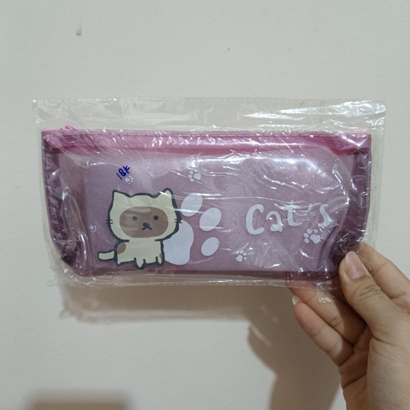 

KOTAK PENSIL KARAKTER KUCING