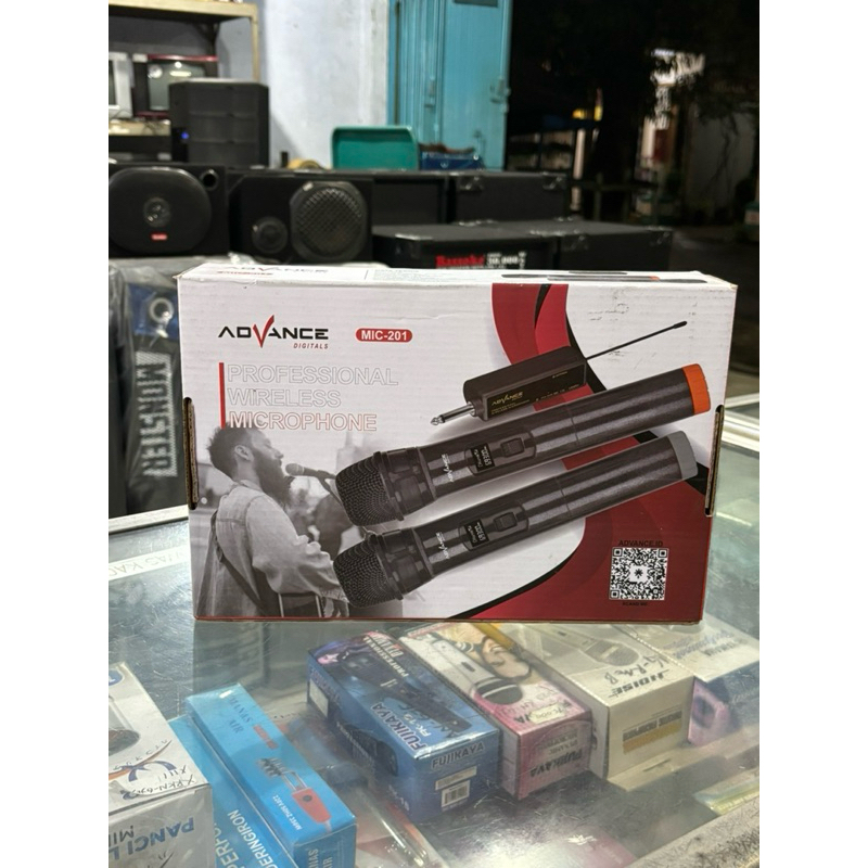 Advance MIC-201