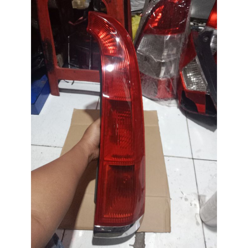 stoplamp lampu belakang honda stream 2001_2003