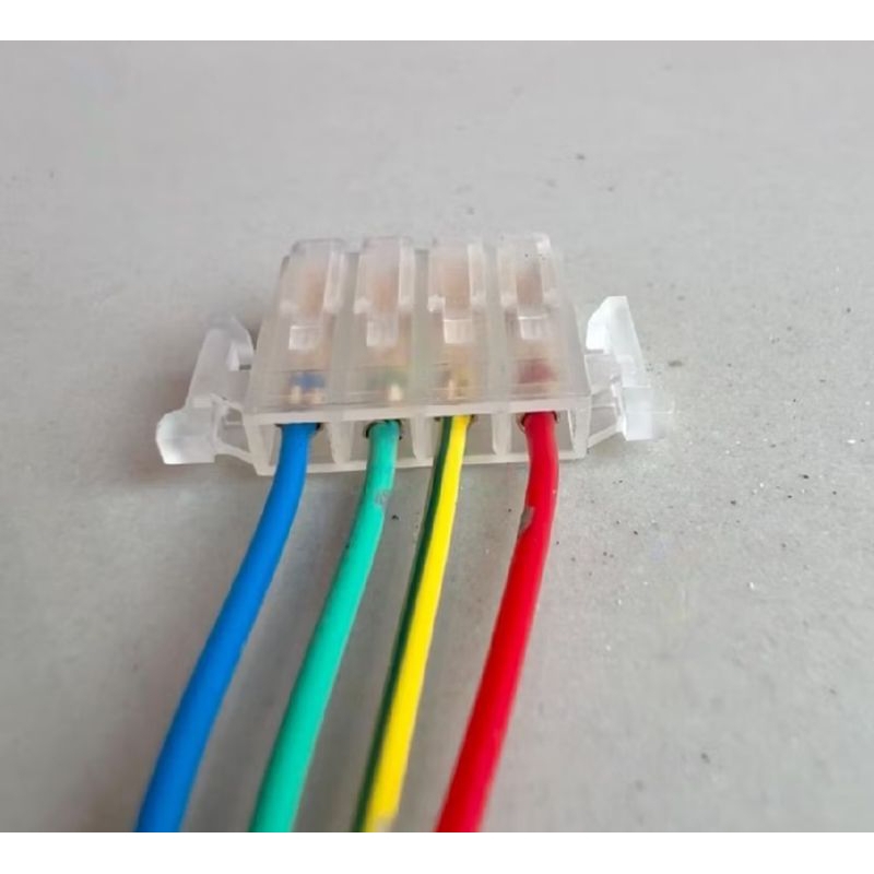 soket saklar  4 pin dan 3 pin