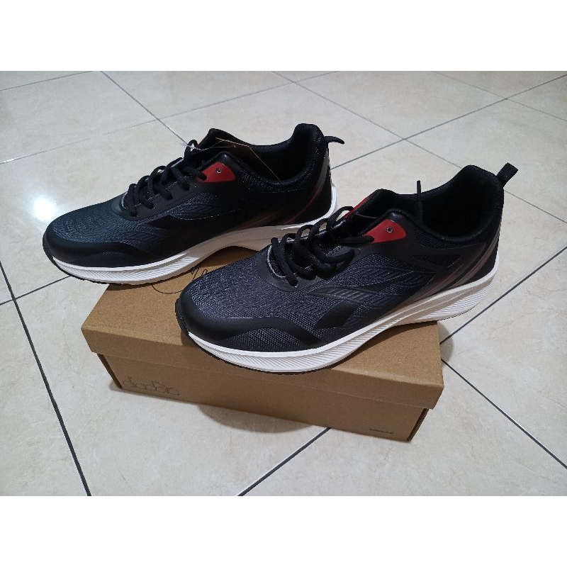 Diadora Running HARBIN warna BLACK-RED / HITAM MERAH size 44
