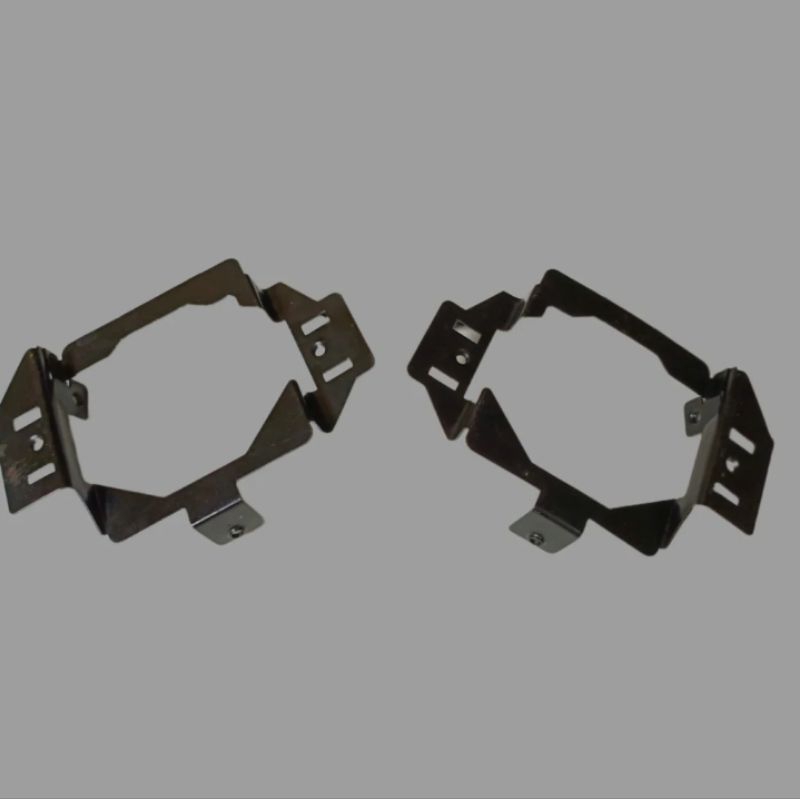 breket dudukan foglamp Nissan grand Livina tahun 2007-2012.