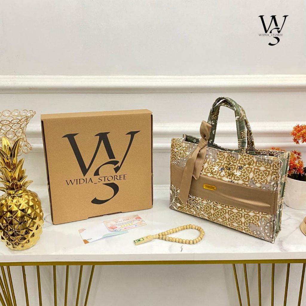 

DISKON HAMPERS KADO UNTUK MUKENA BOX GIFT WIDIA