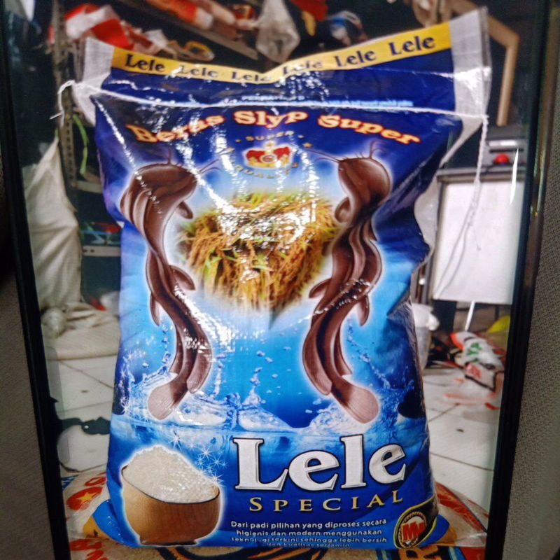 

Beras cap merek Rojolele special 10kg-free ongkir