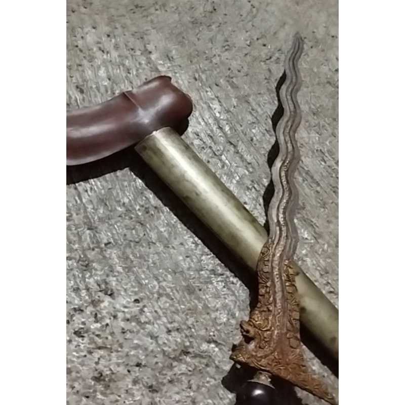 keris nogo sosro luk 13