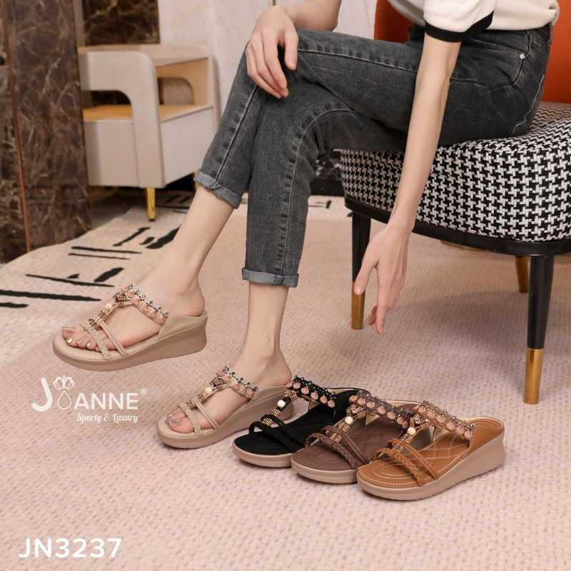 JOANNE WEDGES SANDAL JN3237