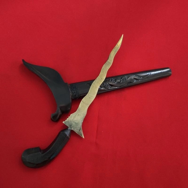 Pusaka Keris Lafadz Kris Kuningan Ukuran Sedang/Tanggung