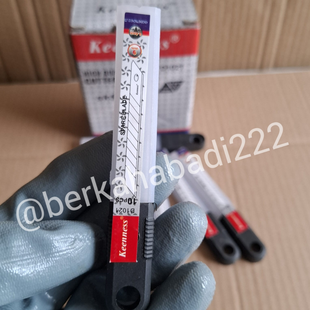 

Isi Cutter Keennes - Reffil mata pisau cutter kecil 9mm tajam isi 10pcs