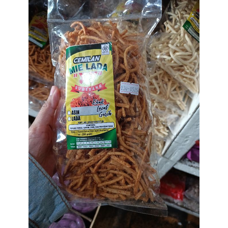 

CEMILAN MIE LADA 250GR