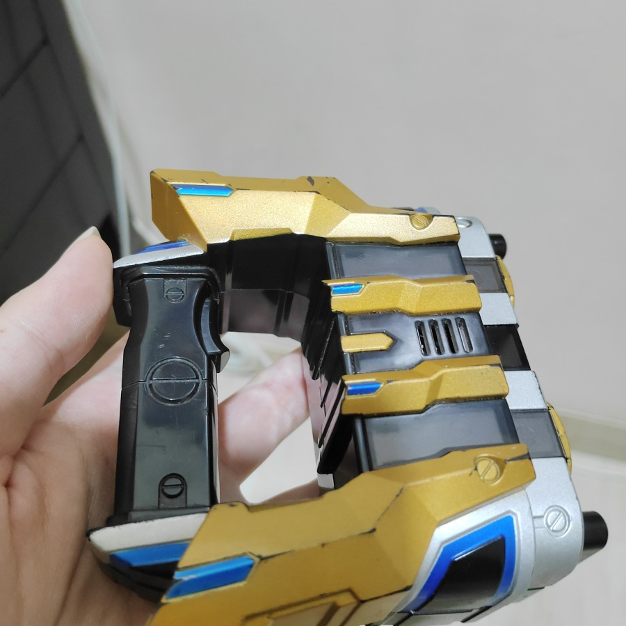 Kamen Rider Kiva Ixa Loose DX Knuckle Gauntlet only no tutup batere