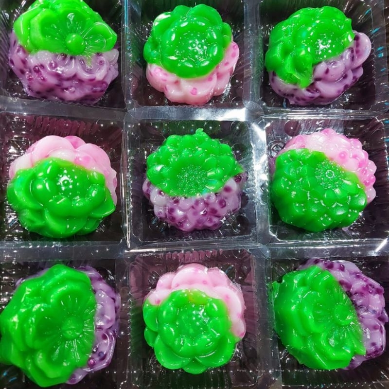 

Kue cantik manis bunga 9 pcs cantik manis pandan mix