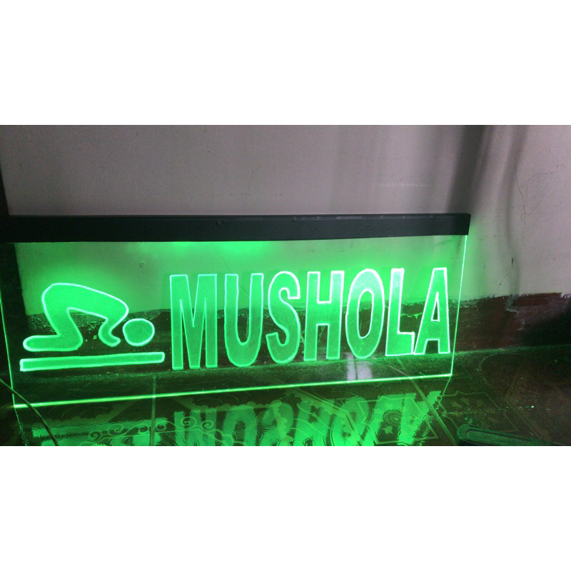 akrilik grafir tulisan mushola menyala