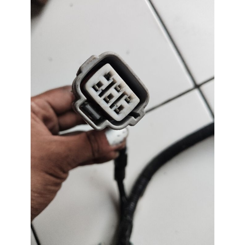 Soket lampu belakang raize