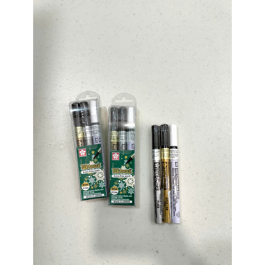 

Gramedia Tunjungan : Sakura Pen Touch extra fine point set