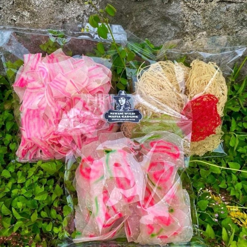 

1KG PAKET BUNDLING KERUPUK SERMIER WARNA WARNI 300GRAM+SERMIER PATI LOREK 300GRAM+EYEKEYEK BULAT 400GRAM