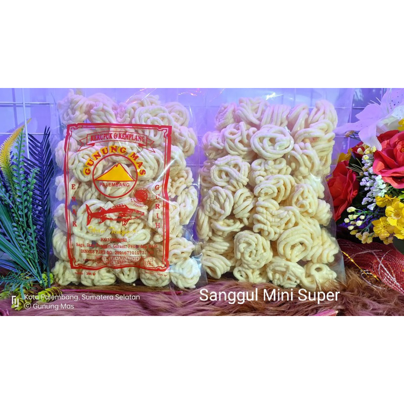 

aneka kerupuk/kemplang asli Palembang 250 gram