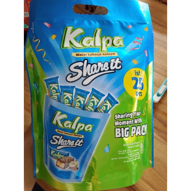 

Kalpa Wafer cokelat Kelapa