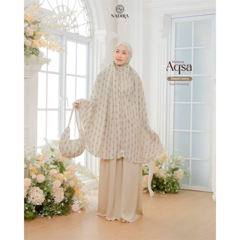 Nadira- Mukena Aqsa Ivory Resleting Jumbo