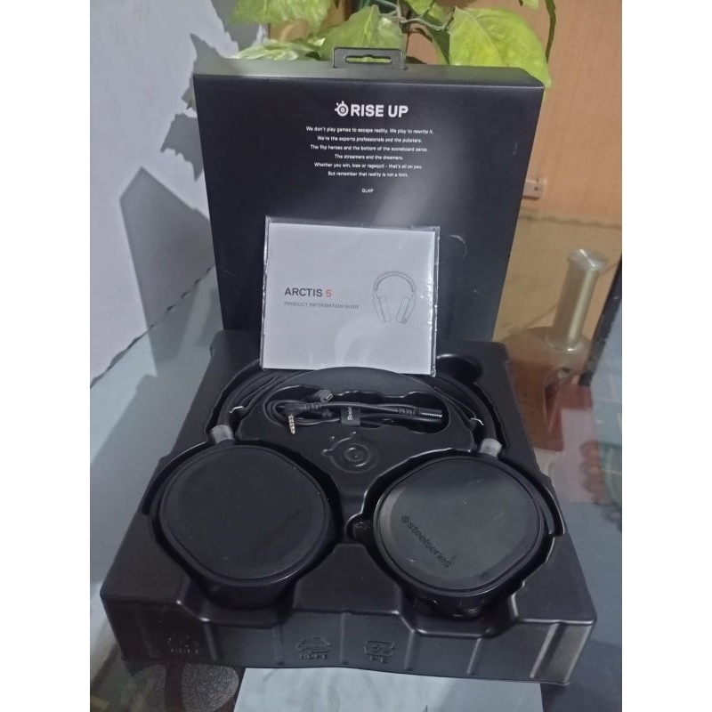 STEELSERIES ARCTIS 5 GAMING HEADSET [SECOND]