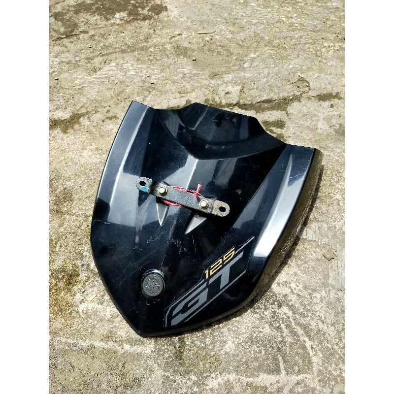 Dasi Dada Tameng Bodi Cover Depan Tebeng Yamaha Xeon GT 125 Soul GT 115 Original Bekas Copotan Motor