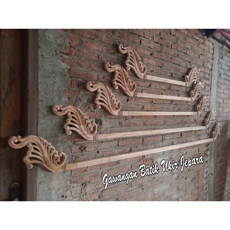 SAMPIRAN KAIN DINDING - GAWANGAN BATIK - GAWANGAN KAIN - RAK KAIN DINDING