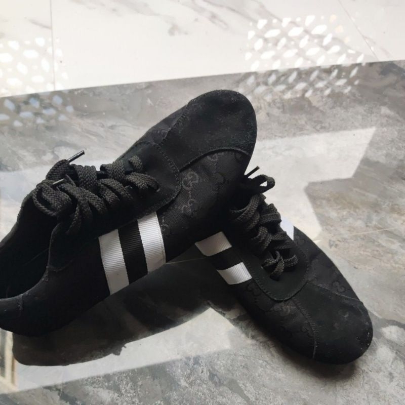 sepatu Gucci bekas pakai zise 41