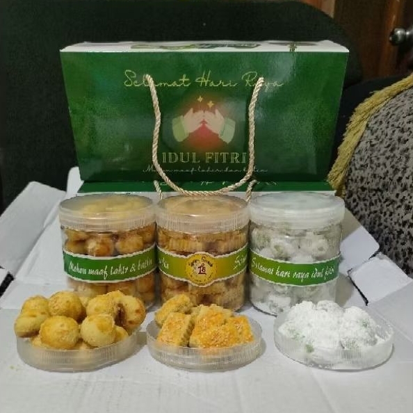 

Kue hampers Lebaran idul Fitri kue isi 3 toples 600 mili