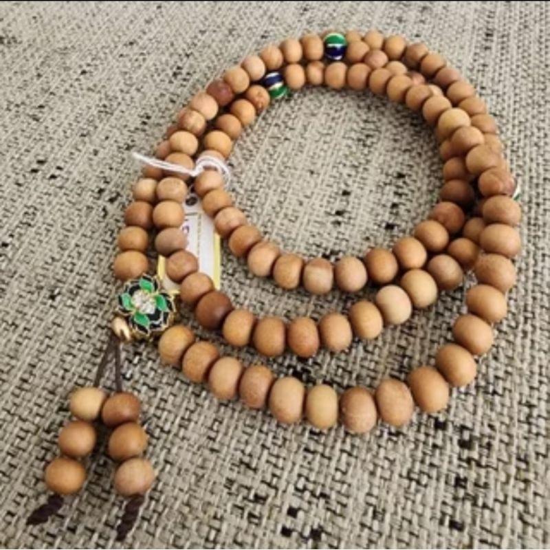 10000agarwood tasbih cendana akar kupang NTT original sandalwood 7mm 108 beads