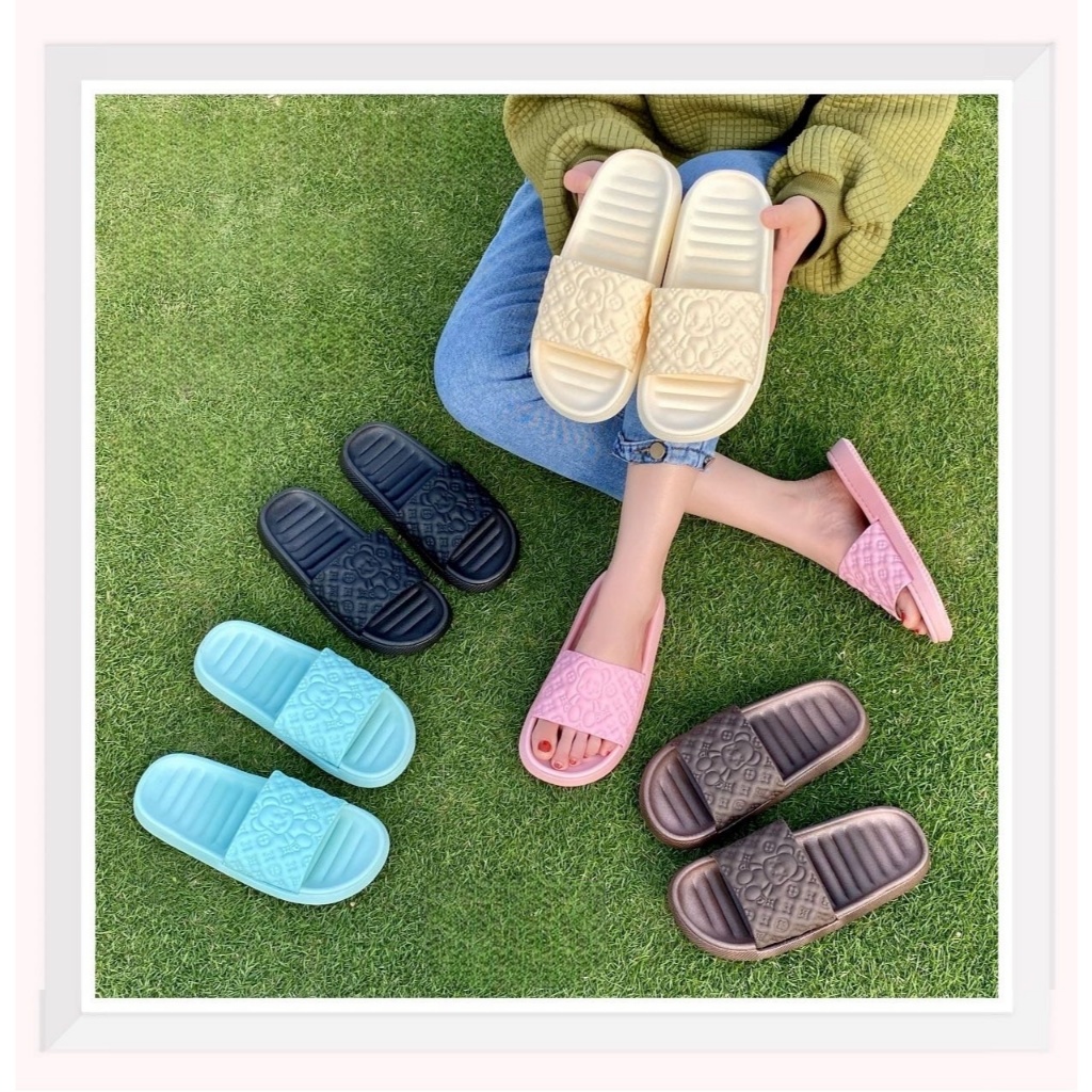Sandal slop pcu karet empuk Wanita  motif  elegan Sandal Slop Anti Slip Wanita