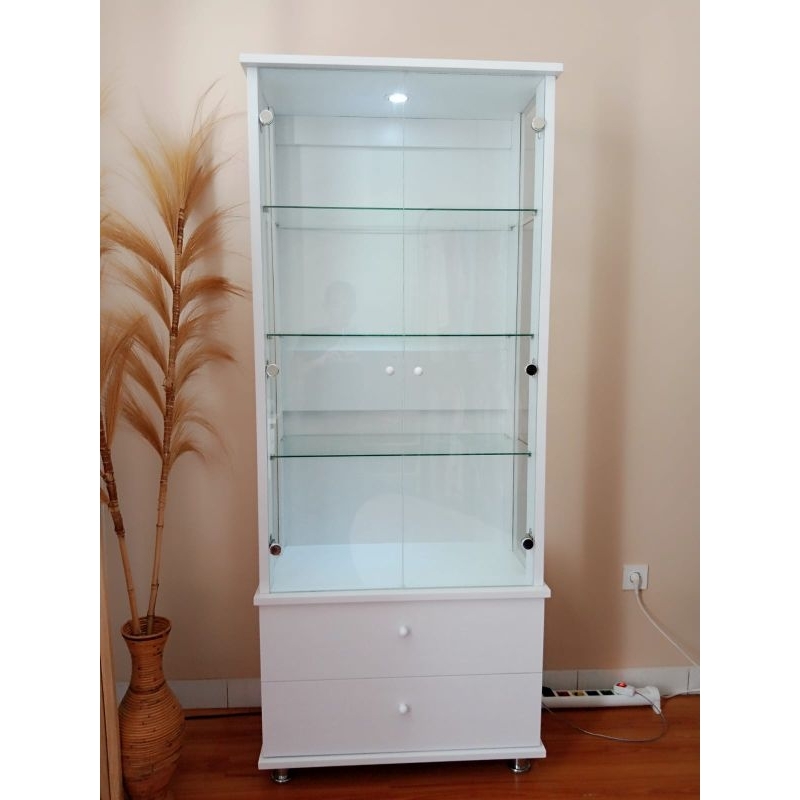 lemari tas | lemari pajangan | lemari hias | lemari penyimpanan tas