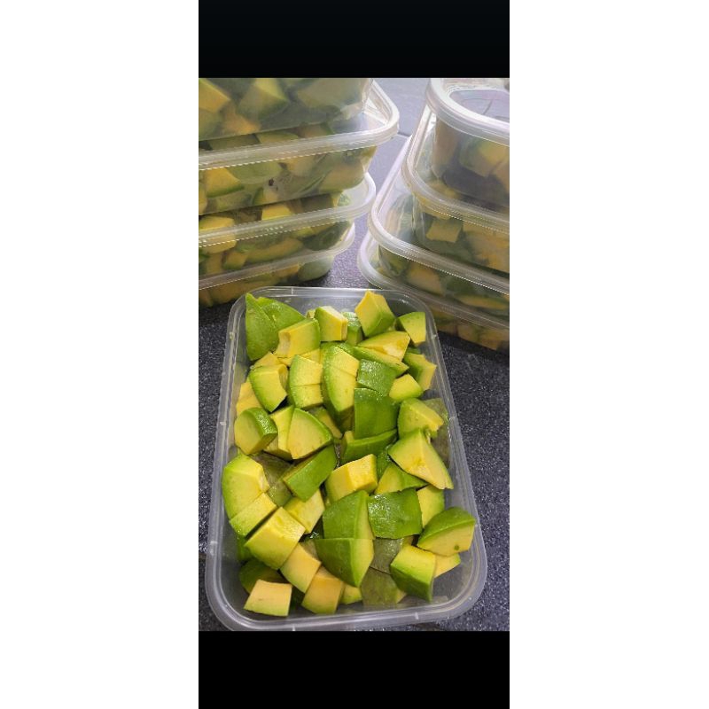 

alpukat kupas pack 500ml fresh bukan frozen