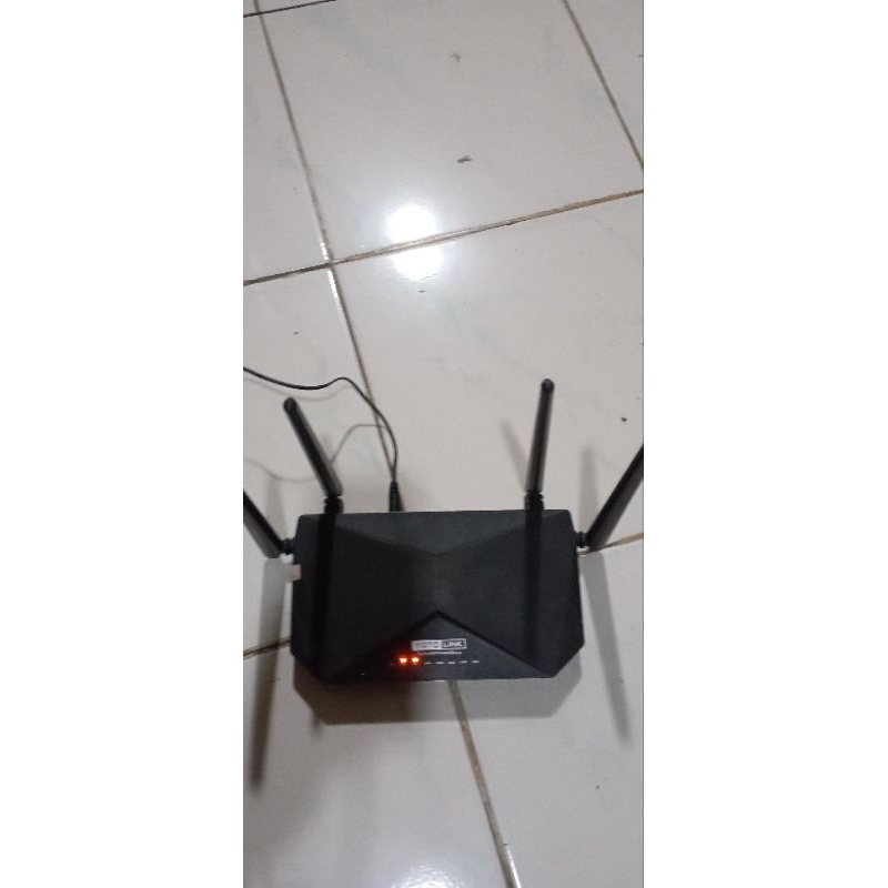 totolink a3002r 2,4 dan 5 ghz sinyal