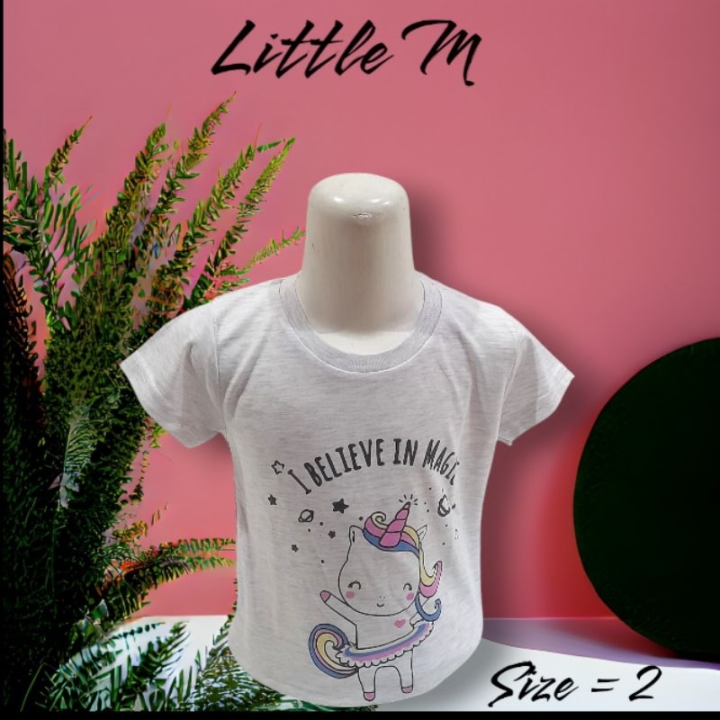 KAOS LITTLE M ANAK CEWEK,FOTO REALPICT,BAHAN BAGUS,SABLONAN BAGUS,NYAMAN DIPAKAI