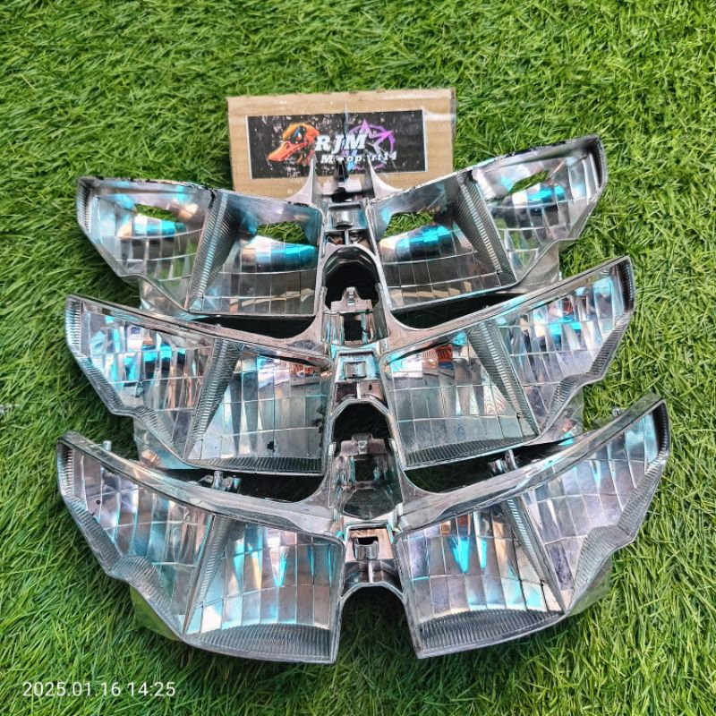 Reflektor lampu depan Crume lampu depan Vario 125 150 LED Old Original copotan