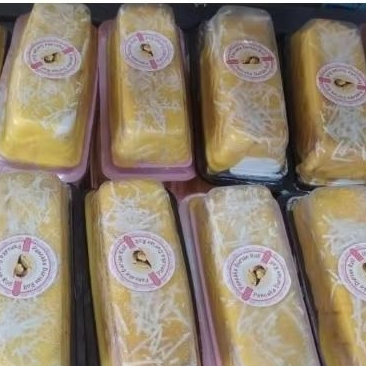 

Pancake Durian Roll Premium