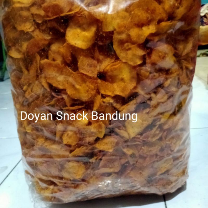 

Pikset RIKI ASLI Keripik Setan Super Pedas Cimahi Pojok Bandung 250g dan 500g